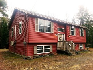 38 Pinewood Dr, Corinth, ME 04427