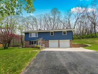 1870 Sand Ridge Ct, Verona, WI 53593