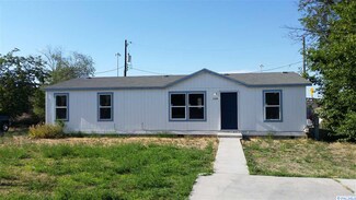 1324 W Falls Ave, Kennewick, WA 99336