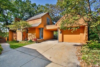 321 Glenthistle Ct, Madison, WI 53705