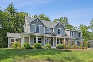 17 Perennial Dr, North Yarmouth, ME 04097