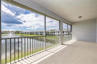2633 Seychelles Cir Unit 2307, Naples, FL 34112