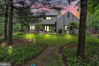 8 Winchester Ct, Tabernacle, NJ 08088