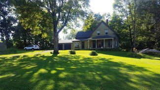 1036 Main St, Clinton, ME 04927