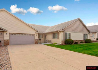 109 Nicklaus Path, Mankato, MN 56001