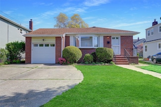 159 E New York Ave, Valley Stream, NY 11580