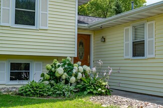 5913 Glenway St, Mc Farland, WI 53558