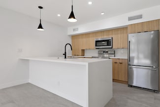1655 E Palm Canyon Dr Unit 115, Palm Springs, CA 92264