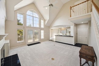 422 Bay Colony Dr, La Porte, TX 77571