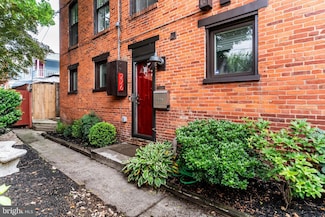 226 Charles St, Harrisburg, PA 17102