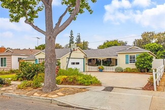523 W Park Ln, Santa Ana, CA 92706