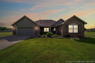 3 Brushy Creek Rd, Pryor, OK 74361