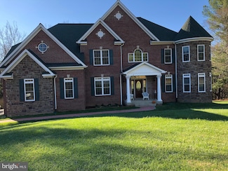 1130 Riva Ridge Dr, Great Falls, VA 22066