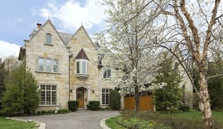 128 Robsart Rd, Kenilworth, IL 60043