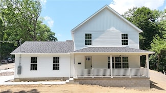 1008 Cliffview Dr, Poland Township, OH 44514