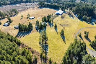 873 Lucas Creek Rd, Chehalis, WA 98532