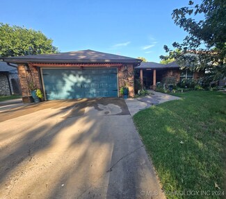 2706 S 27th St, Muskogee, OK 74401