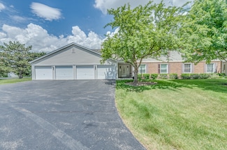 665 Thorntree Ct Unit A1, Bartlett, IL 60103