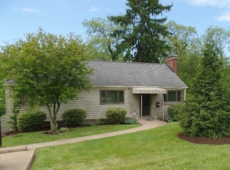 1004 Lindendale Dr, Pittsburgh, PA 15243