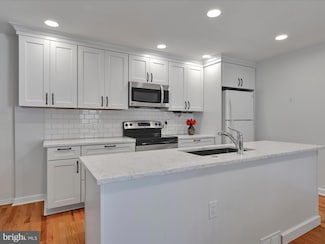 476 Olympic Ave, Havertown, PA 19083