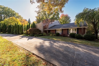 430 Delaware Ave, Akron, OH 44303