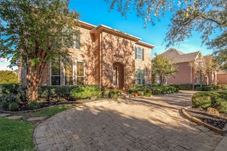 2206 Clearspring Dr N, Irving, TX 75063