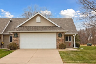 604 Cherrywood Ct, Red Wing, MN 55066