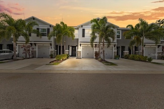 8641 Daydream St, Sarasota, FL 34238