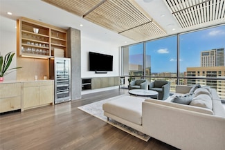 2200 Victory Ave Unit 2107, Dallas, TX 75219