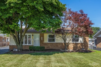 13116 Fairway Dr, Crestwood, IL 60445