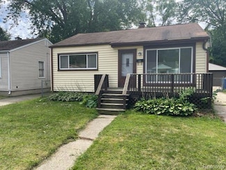 7040 Westminster Ave, Warren, MI 48091
