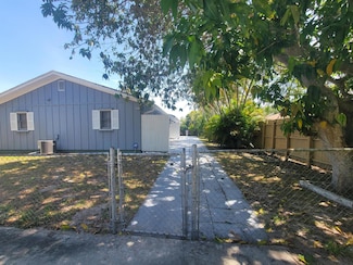 9285 Green Meadows Way, Palm Beach Gardens, FL 33418