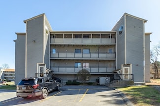 1195 Grafton St Unit 15, Worcester, MA 01604