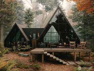 76011 NE 123rd St, Skykomish, WA 98288