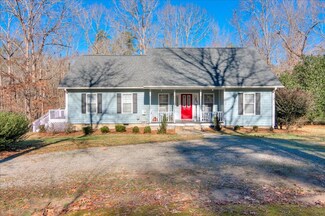 426 Upton Mill Dr, Washington, GA 30673