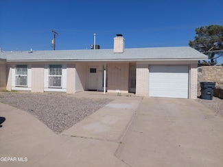 2212 Cumbre Negra St, El Paso, TX 79935