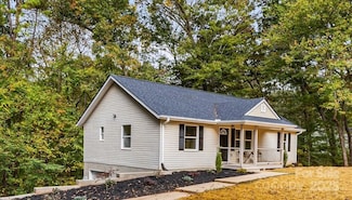 17 Carolyn Dr, Candler, NC 28715