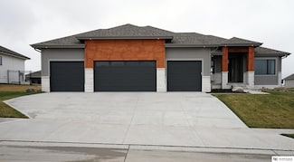 11602 S 116th St, Papillion, NE 68046
