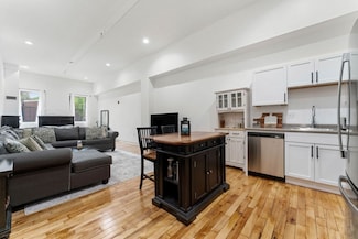 70-72 Northampton St Unit 102, Boston, MA 02118