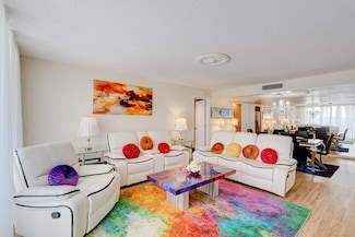 5600 N Flagler Dr Unit 4020, West Palm Beach, FL 33407