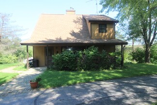 10115 Alden Rd, Harvard, IL 60033