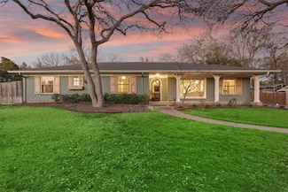 245 Broughton Dr, Woodway, TX 76712
