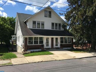 1953 Elk Ave, Pottsville, PA 17901