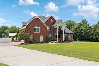 3056 SE Tater Peeler Rd, Lebanon, TN 37090