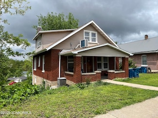 1014 Jefferson St, Jefferson City, MO 65101