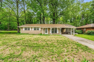 2701 Maple Dr, Starkville, MS 39759