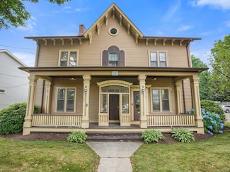 87 Ellsworth St, Bridgeport, CT 06605