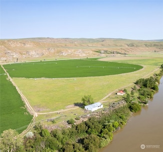27061 U S 97, Okanogan, WA 98840