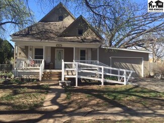 115 S Sedgwick St, Haven, KS 67543