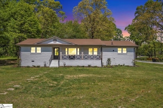 507 Avon Dr, Taylors, SC 29687